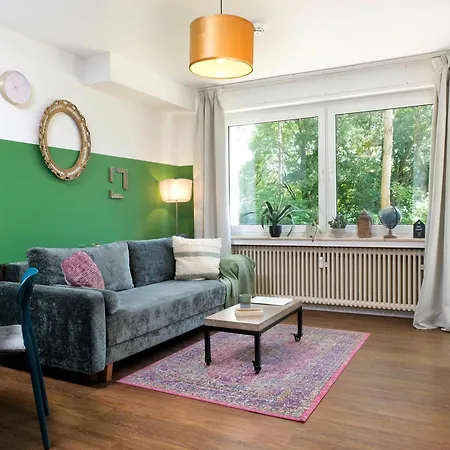 Daines Oase, Ruhig, Tiefgarage, Terrasse, Nahe Duesseldorf Apartman Erkrath